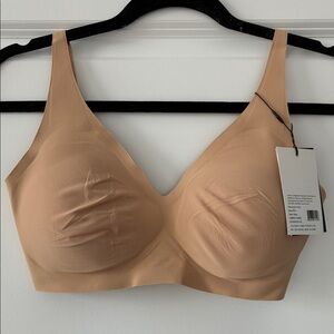 NWT Knix Size XS++ (30F, 30G) Revolution Wireless Bra - Warm Sand